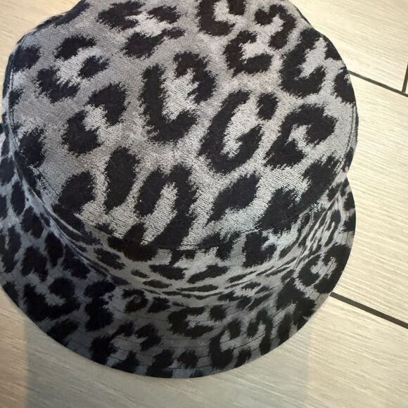 Brand new Dior double sided Black and Gray bucket  Hat
